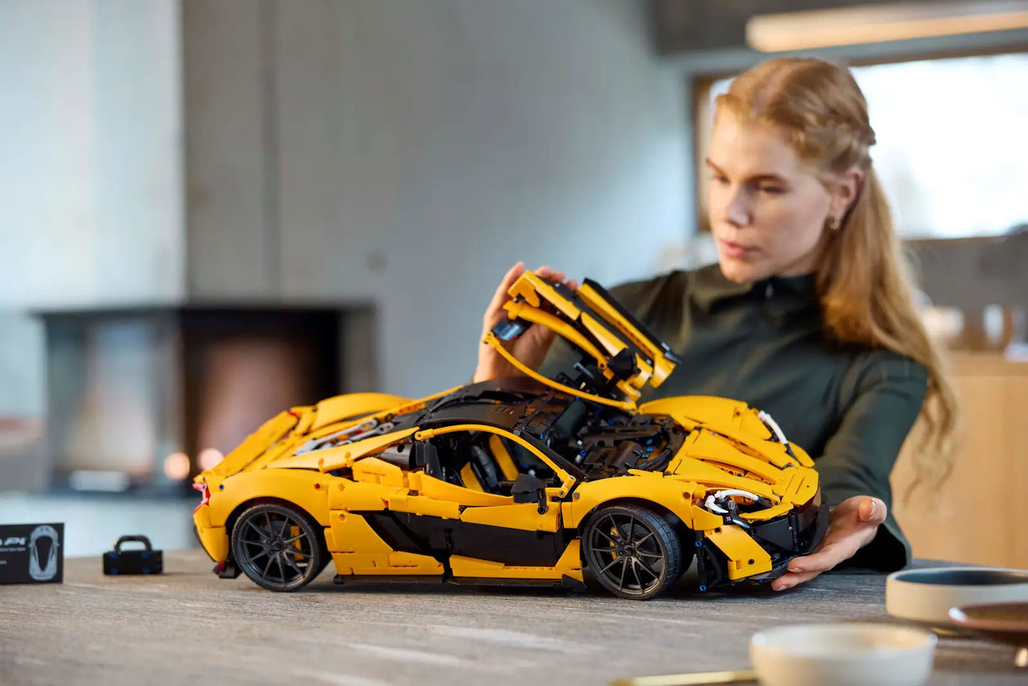 McLaren P1™ LEGO® Technic - 3893 piezas