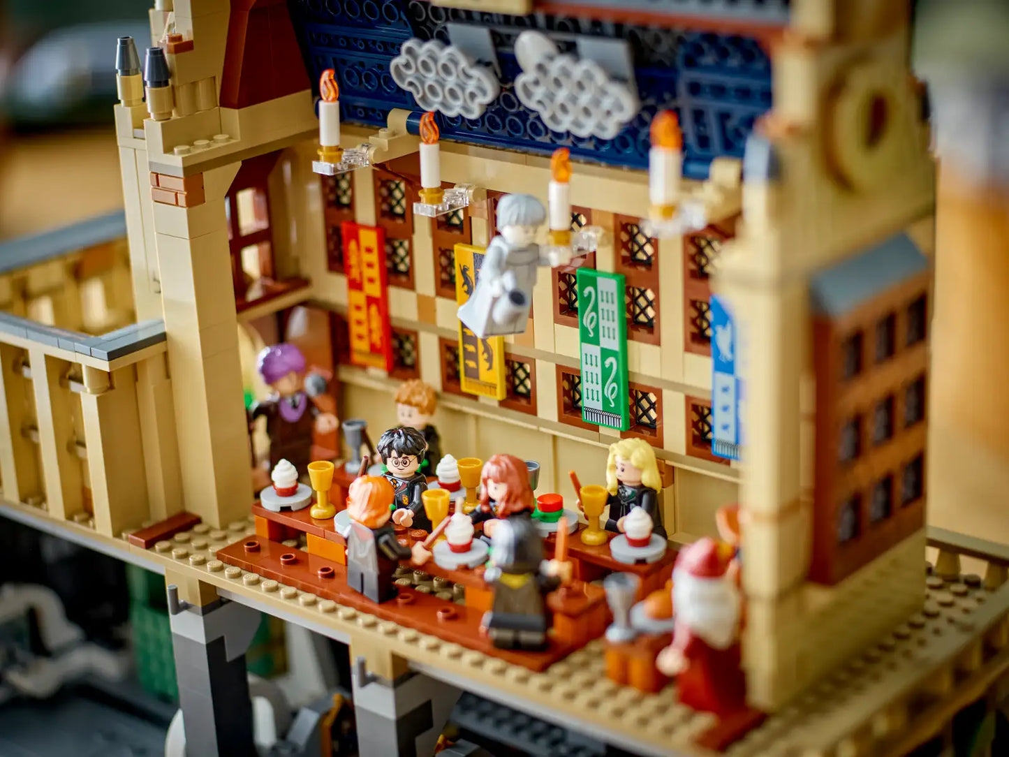 Castillo de Hogwarts™: Gran Comedor de Harry Potter LEGO® - 1732 piezas