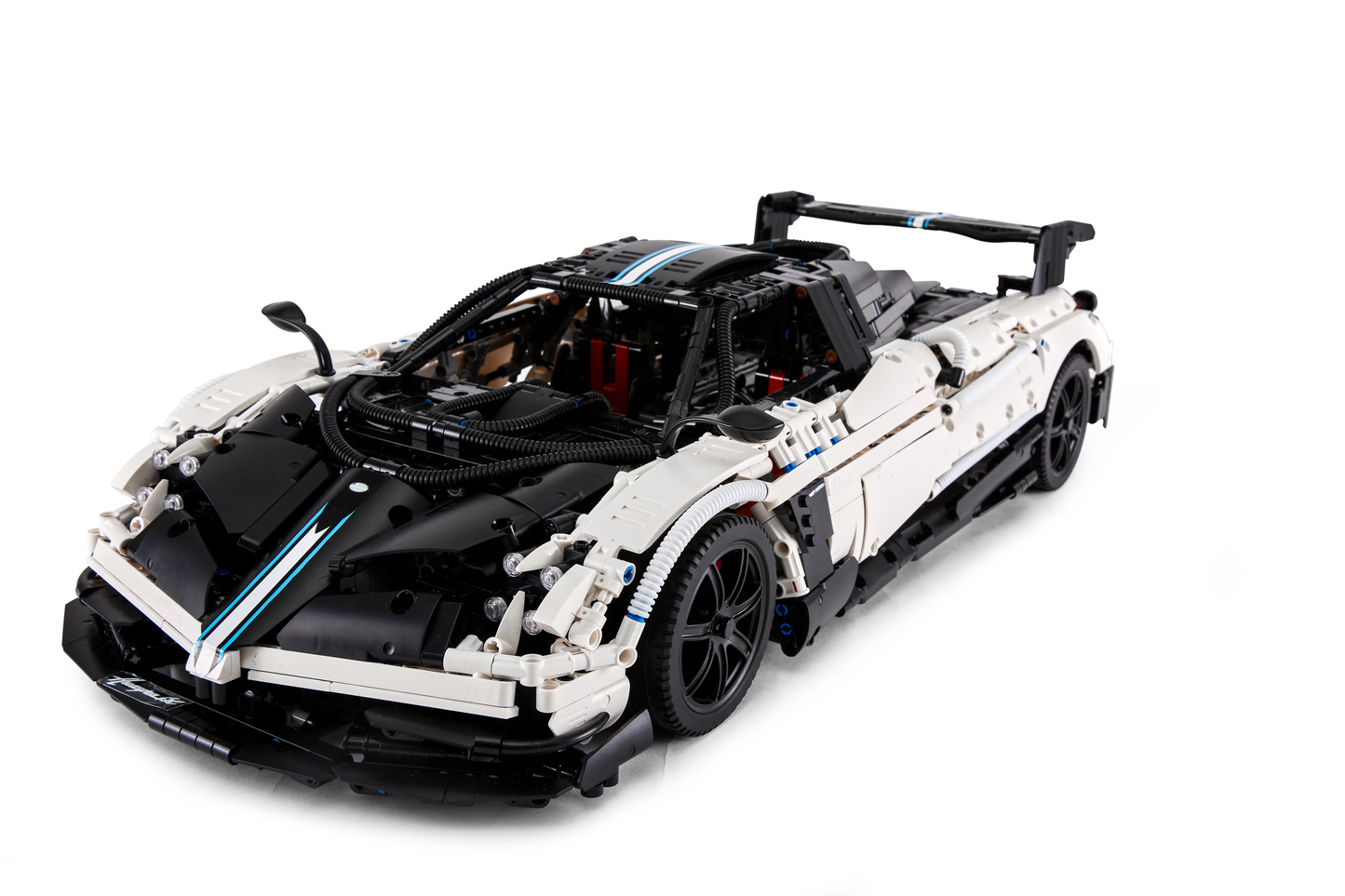 Pagani Huayra BC RASTAR - 2899 piezas - Remote Controlled