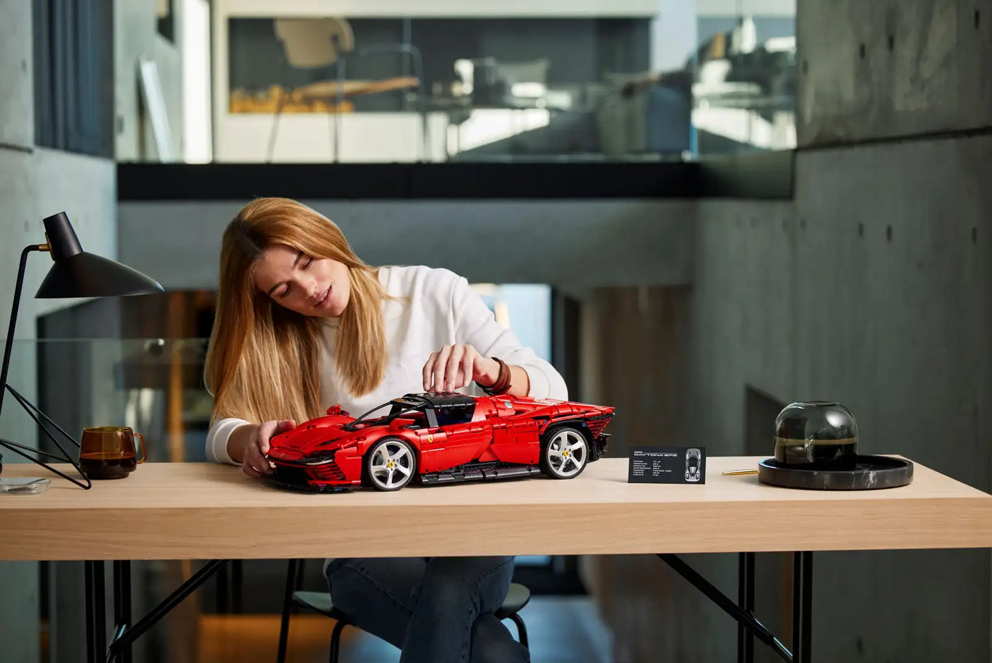 Alfa Romeo F1 C42 - 2261 pieces - Remote Controlled 
