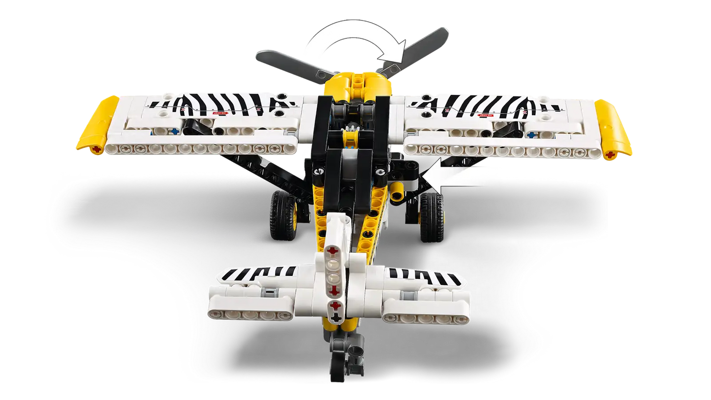 Alfa Romeo F1 C42 - 2261 pieces - Remote Controlled 