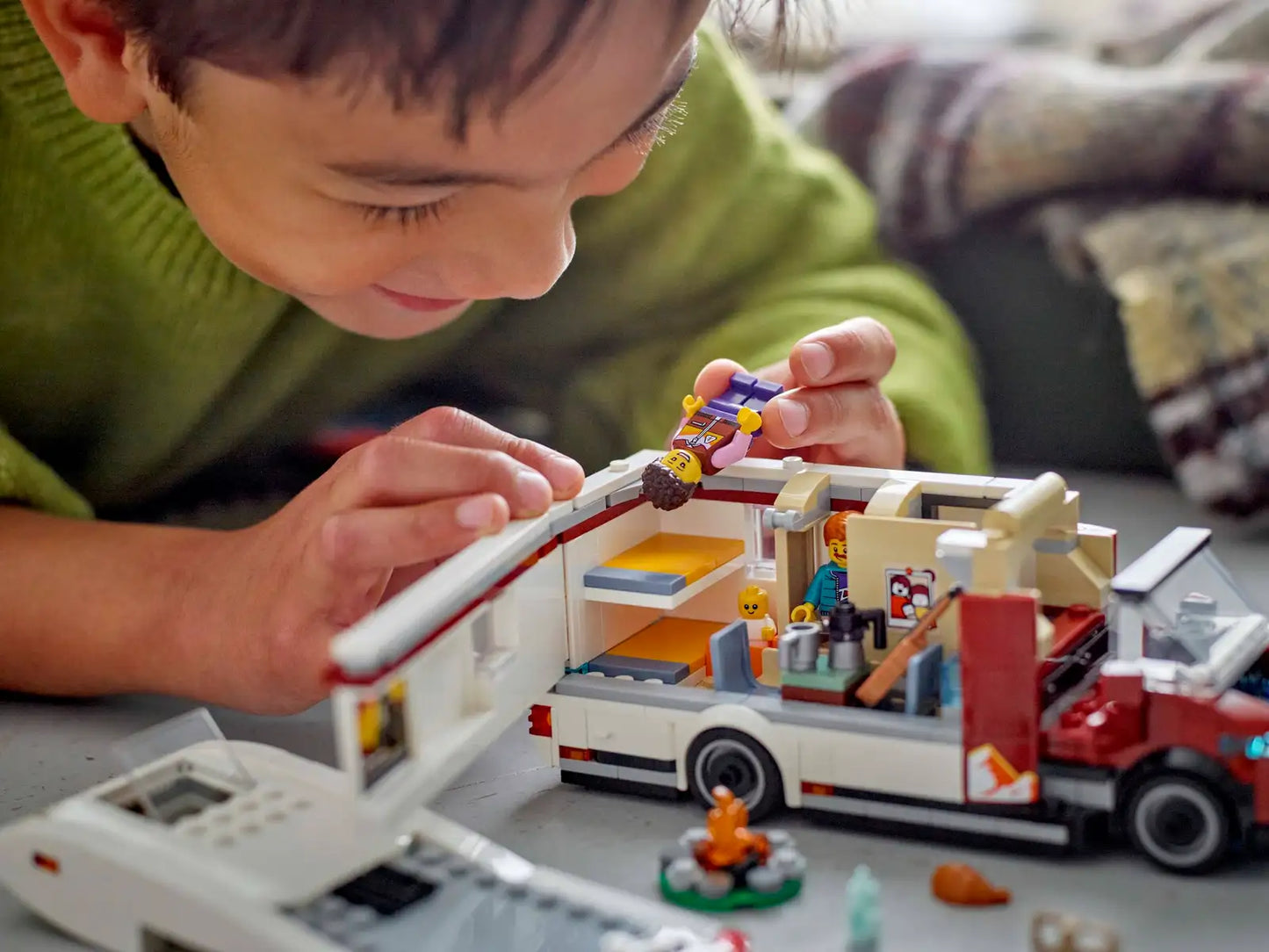 Autocaravana Aventurera de Vacaciones LEGO®  - 385 piezas