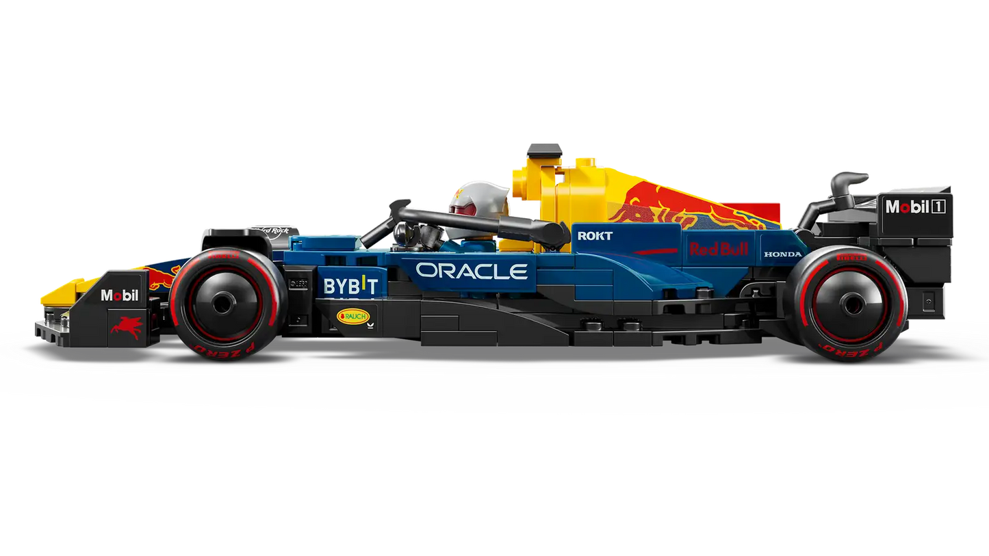 Alfa Romeo F1 C42 - 2261 pieces - Remote Controlled 