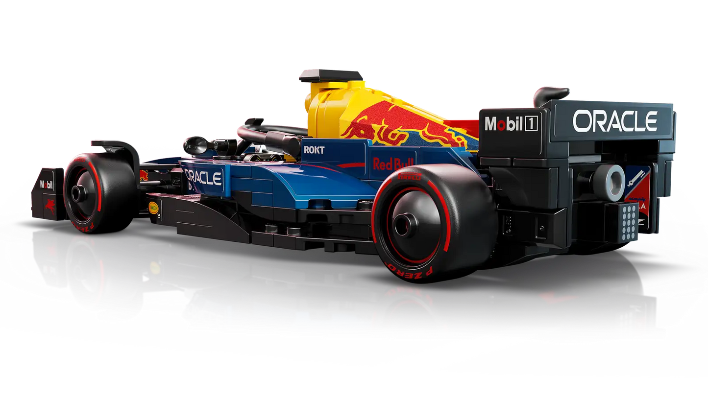 Alfa Romeo F1 C42 - 2261 pieces - Remote Controlled 